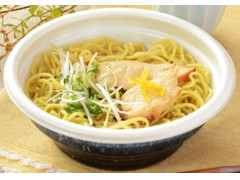 ローソン ミニ柚子塩ラーメン