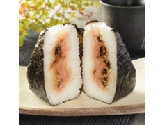 ローソン おにぎり屋 大きなおにぎり さけおかか昆布 商品写真