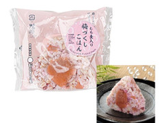 ローソン おにぎり屋 おにぎり屋 もち麦入り 梅づくしごはんおにぎり 商品写真