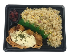 ローソン 大山どりのチキン南蛮＆焼めし弁当 商品写真