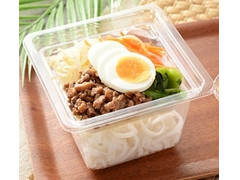 ローソン 米粉で作ったヌードルサラダ 商品写真