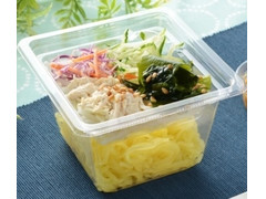 ローソン NL 海藻と蒸し鶏のこんにゃく麺サラダ 商品写真