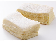 ローソン 四角いクリームパン 白バラ牛乳入りクリーム