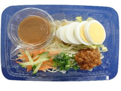 ローソン ラーメンサラダ 肉みそ坦々 商品写真