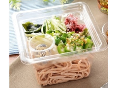 ローソン オクラと海藻の全粒粉麺サラダ 商品写真