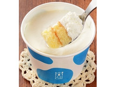 ローソン Uchi Cafe’ SWEETS シルフォン シルクミルククリームシフォンケーキ 商品写真