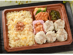 ローソン 炒飯＆焼売弁当 商品写真