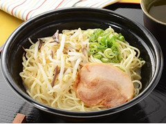 ローソン 濃厚な旨み とんこつラーメン 商品写真