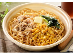 ローソン 大盛 豚肉とコーンのバター醤油パスタ 商品写真