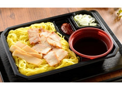 ローソン 辛味噌で食べる ざるラーメン 商品写真