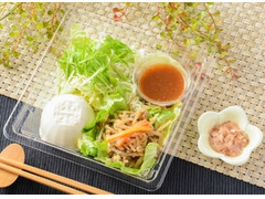 ローソン 金平そぼろ炒めと豆腐のサラダ 商品写真