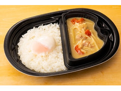 ローソン まちかど厨房 グリーンカレー 半熟たまご添え 商品写真