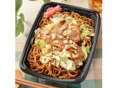 ローソン ジューシーソース焼そば 商品写真