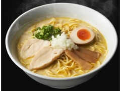 ローソン 麺屋くまがい監修 濃厚塩鶏そば