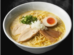 ローソン 麺屋くまがい監修 濃厚塩鶏そば 商品写真