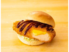 ローソン まちかど厨房 はみ出るバーガー チーズチキンカツ