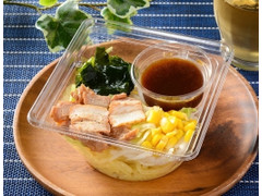ローソン 醤油ラーメン風こんにゃく麺サラダ 商品写真