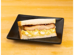 ローソン まちかど厨房 照焼チキンタマゴサンド 商品写真