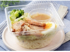 ローソン タンパク質をとろう ローストチキンのパスタサラダ 商品写真