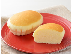 ローソン NL ブランのMCTオイル入りチーズ蒸しケーキ 2個入 ～乳酸菌入～ 商品写真