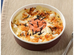 濃厚ソースを味わう！ 明太もちチーズグラタン