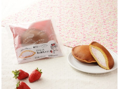 ローソン Uchi Cafe’ × ICHIBIKO どらもっち苺＆練乳みるく 商品写真