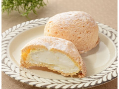 ローソン Uchi Cafe’ クッキーシュー クリームチーズ 商品写真