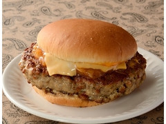 ローソン 盛りすぎ！肉厚チーズバーガー