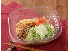 ローソン うるもち！まろやか豆乳の冷し担々麺 商品写真