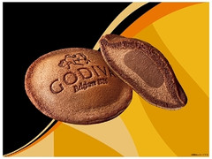 Uchi Cafe’ × GODIVA どらもっち ドゥーブルショコラ