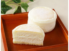 ローソン Uchi Cafe’ 白いスフレチーズケーキ 商品写真