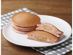 ローソン 甘太くんのもっちりとしたパンケーキ 芋あん＆マーガリン 商品写真