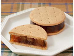 ローソン Uchi Cafe’ タルトタタンなクッキーサンド 商品写真