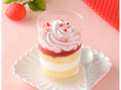 ローソン Uchi Cafe’ × ICHIBIKO 苺のカップショートケーキ 苺＆ホワイトチョコ 商品写真