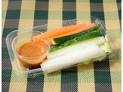 ピリ辛味噌だれで食べる 野菜スティック