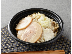 肉盛！満腹濃厚豚ラーメン