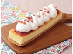 ローソン Uchi Cafe’ ご褒美スティックケーキ ぷっくりクリーム＆いちご