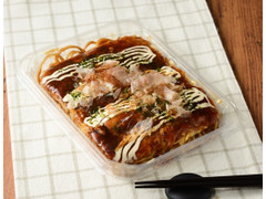 ローソン 屋台風お好み焼 豚玉＆焼そば 商品写真