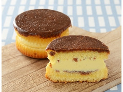 ローソン Uchi Cafe’ ザクっとしたベイクドプリンサンド