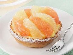 ローソン Uchi Cafe’ SWEETS プレミアム2種のグレープフルーツのタルト 商品写真