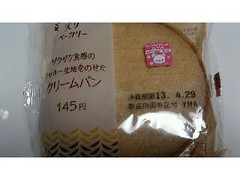 ローソン 実りベーカリー ザクザク食感のクッキー生地をのせたクリームパン 商品写真