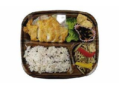 ローソン 七穀米ごはんとチキンカツ弁当 商品写真