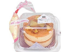 ローソン Uchi Cafe’ SWEETS 厚焼きパンケーキ 安納芋クリーム付 商品写真