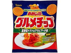 東ハト グルメチップ あみじゃが 夏野菜トマトのアラビアータ味 商品写真