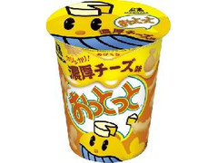 森永製菓 おっとっと 濃厚チーズ味 商品写真