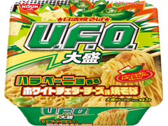 日清食品 日清焼そばU.F.O.大盛 ハラペーニョ香るホワイトチェダーチーズ味焼そば 商品写真