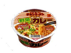 日清食品 チキンラーメンどんぶり プラス野菜カレー 商品写真