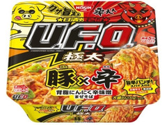 日清食品 日清焼そばU.F.O.大盛 豚×辛 背脂にんにく辛味噌まぜそば