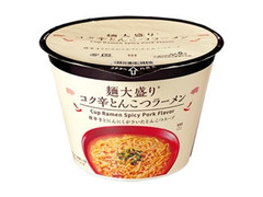 日清食品 麺大盛り コク辛とんこつラーメン 商品写真