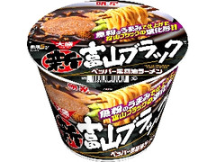 明星食品 大盛 新富山ブラック ペッパー黒醤油ラーメン 商品写真